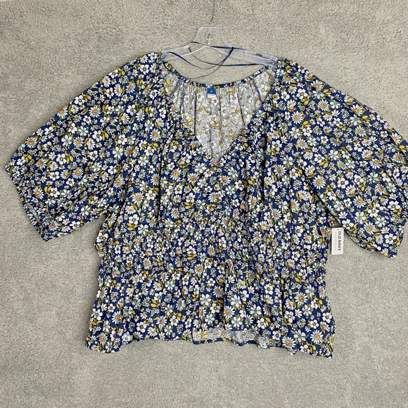 Old Navy Tops - Old Navy Floral Smocked Top Size 3X Blue Ruched Artsy Peasant NWT